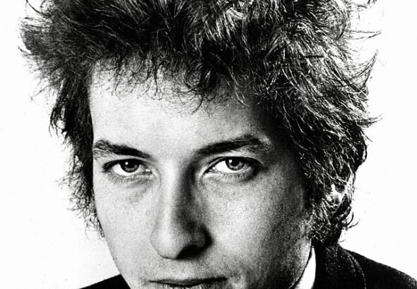 Bob_Dylan_1965_publicity_photo