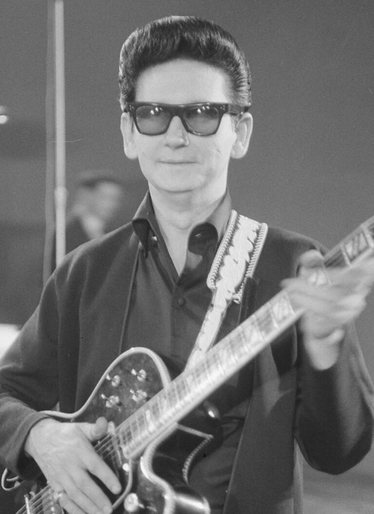 Roy_Orbison_in_1965